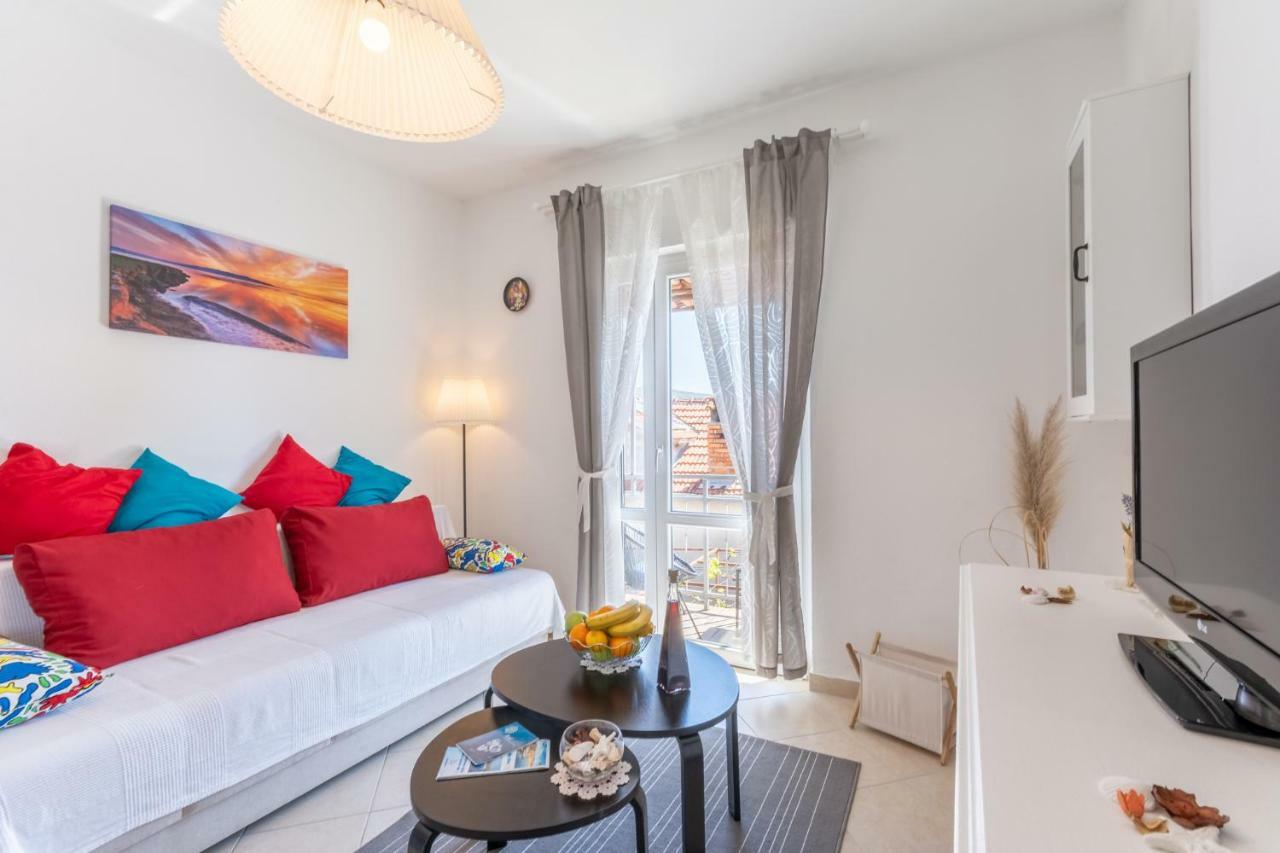 Seaview Toni Apartamento